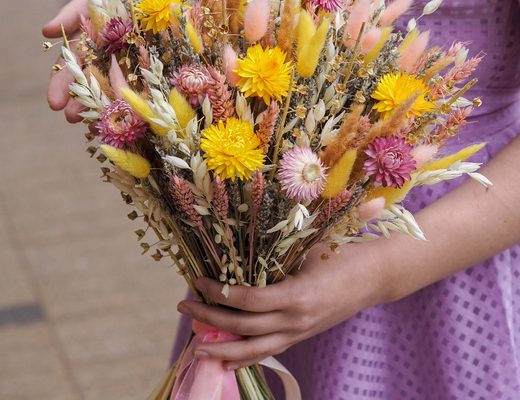 22ae8d89dd5589bc11d149ceeb21f82f Описание букета из сухоцветов.