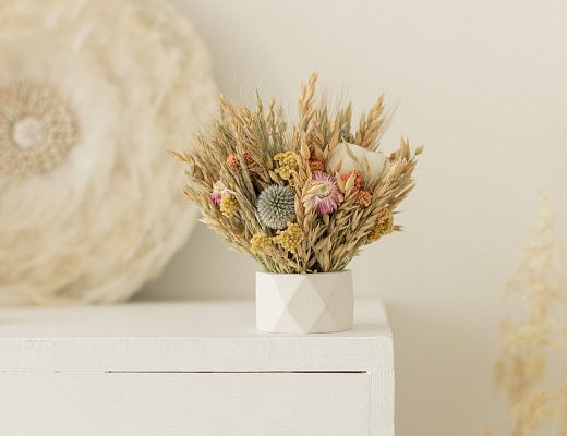 6csgmmvcgpn13u4vz3f739mvpgyvfz00 Описание композиции из сухоцветов.