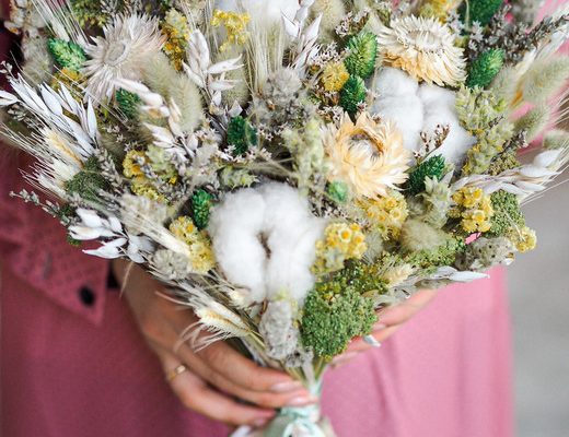 osih9xh3v7rgnhv560pto1euqbie1tti 1 Летний букет из сухоцветов в зеленой гамме.