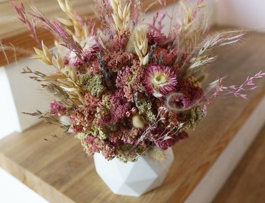 2910791d99aeddc7de58291781235625 Описание композиции из сузоцветов.