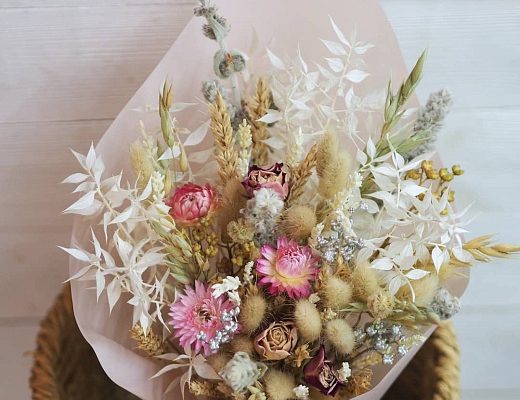 97764deab5d7f16bd18ed8515dc17e64 Описание и размеры букета из сухоцветов.