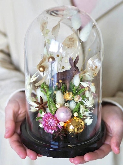 Нежный клош с сухоцветами