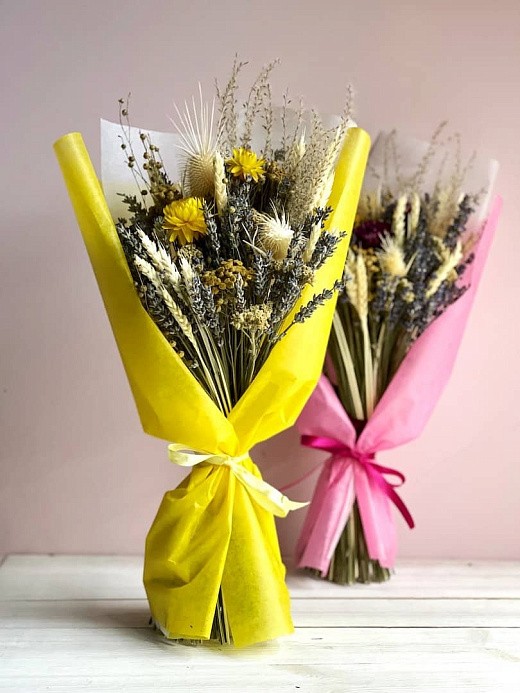 Фото букета из сухоцветов в интерьер. 