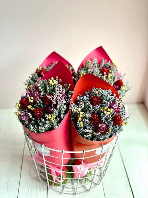 Фото букета из сухоцветов в интерьер. 