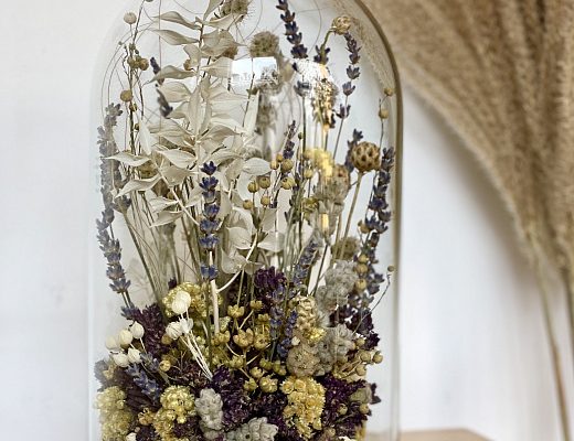 37677761a06cf6d9cb86c2b143e43182 Описание и размеры клоша из сухоцветов.