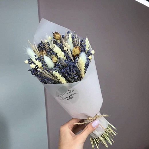 Фото ароматного букета из лаванды в подарок. 