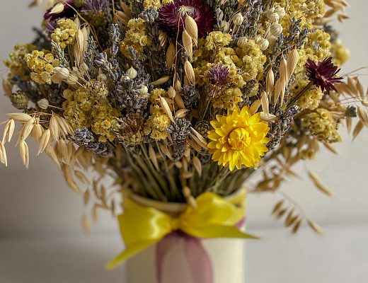 cd619a9126ac87fff9c81dfc6acb863e Описание и размеры композиции из сухоцветов.