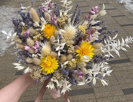 ef9e3c8dec837cc91da95e627539cd25 Описание и размеры букета из сухоцветов.